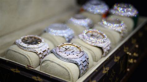 russia audemars piguet|Ukraine war: Russian officials seize Swiss watches apparently.